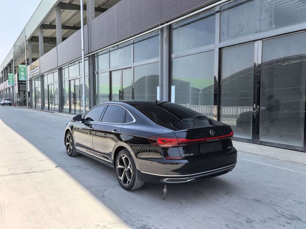 大眾 帕薩特  2023款 改款 330TSI 星空豪華版圖片