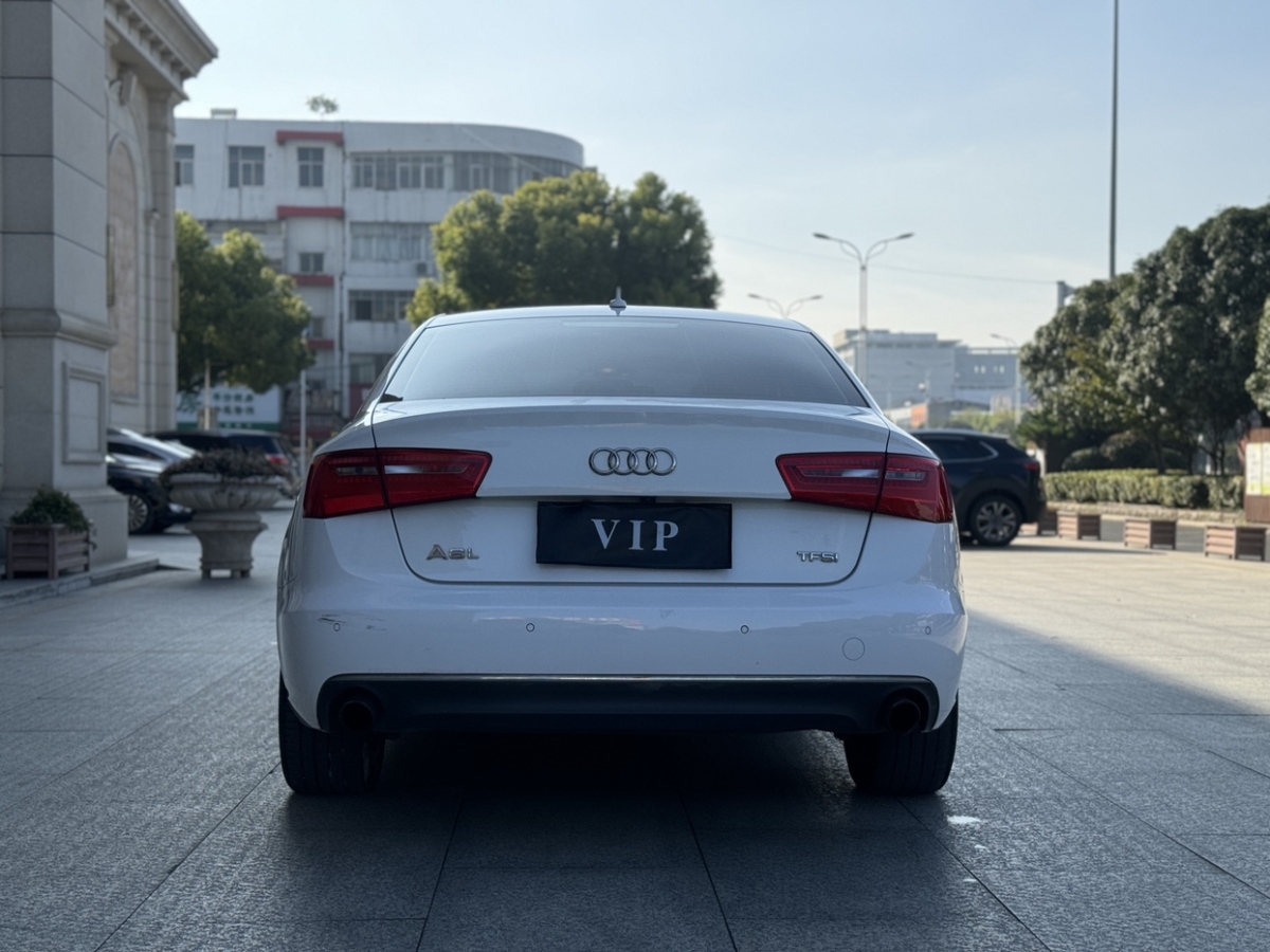 奧迪 奧迪A6L  2014款 TFSI 標(biāo)準(zhǔn)型圖片