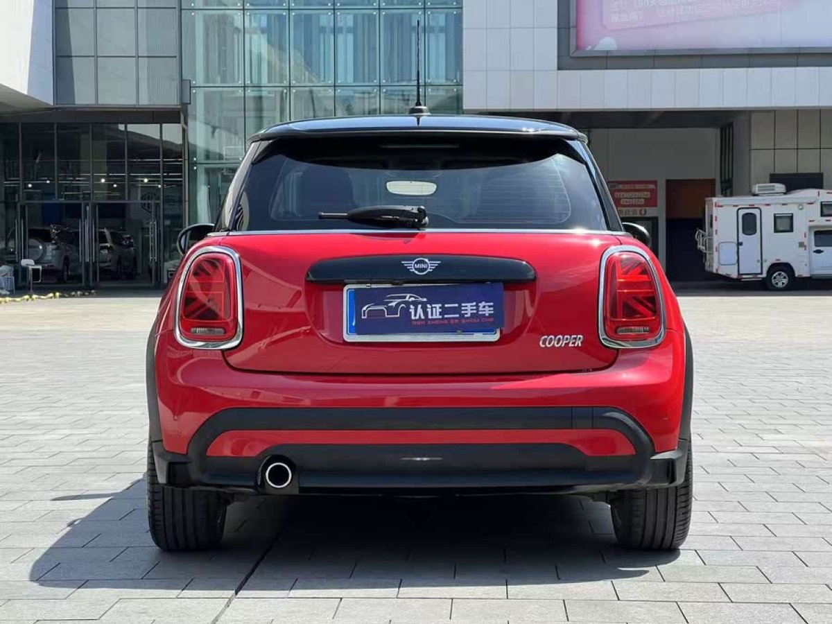 MINI MINI  2022款 改款 1.5T COOPER 經(jīng)典派圖片