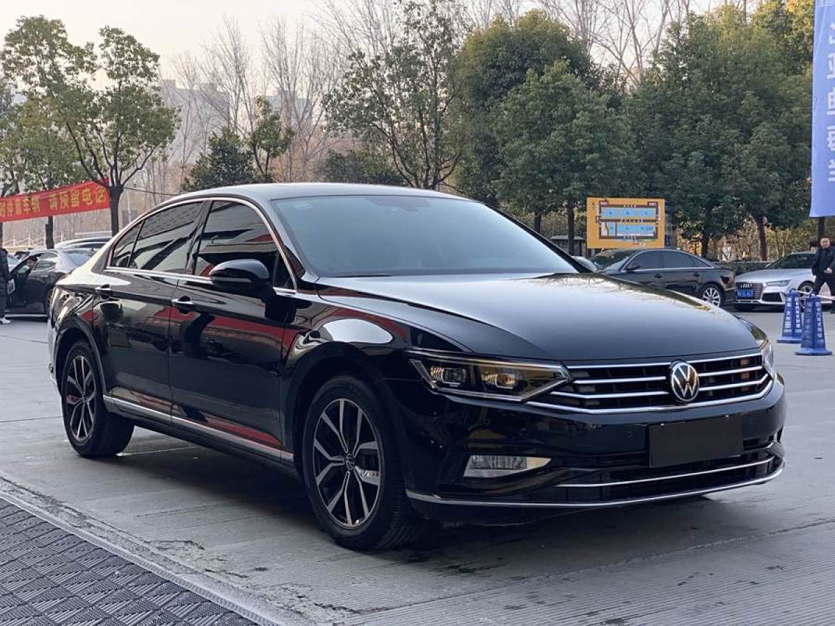 大眾 邁騰  2020款 330TSI DSG 領(lǐng)先型圖片