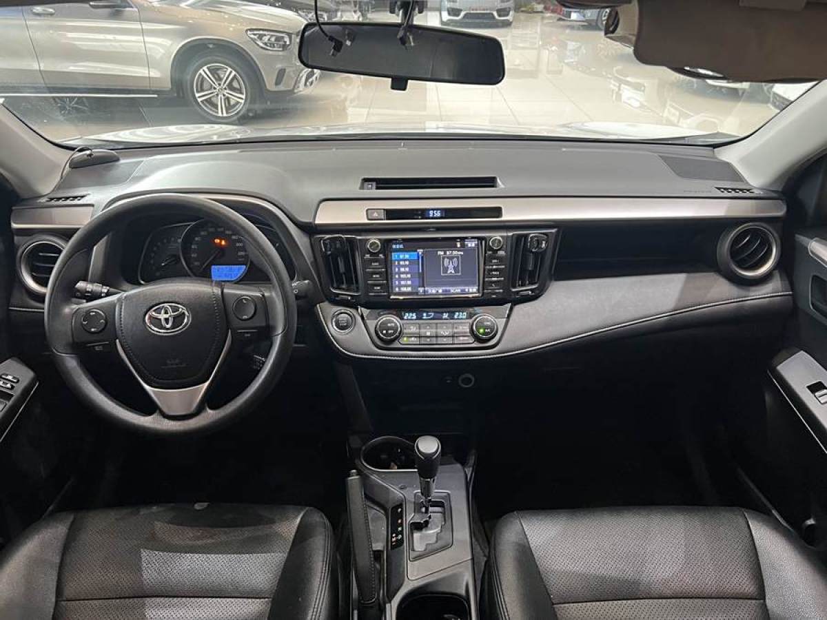 豐田 RAV4榮放  2019款  2.0L CVT兩驅(qū)風(fēng)尚版 國VI圖片