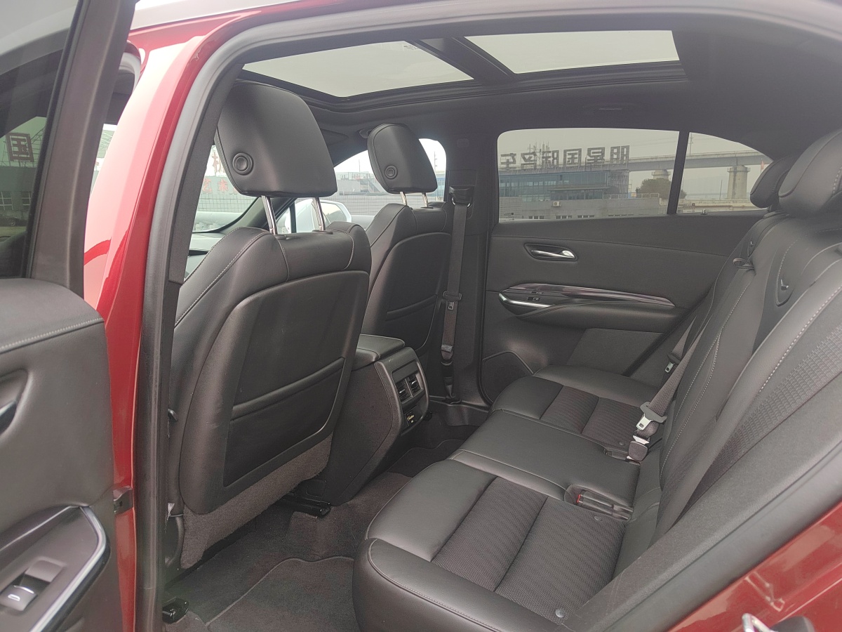 凱迪拉克 XT4  2018款 28T 兩驅(qū)技術(shù)型圖片