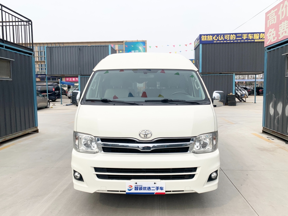 豐田 HIACE  2011款 2.7L自動標(biāo)準(zhǔn)版13座圖片