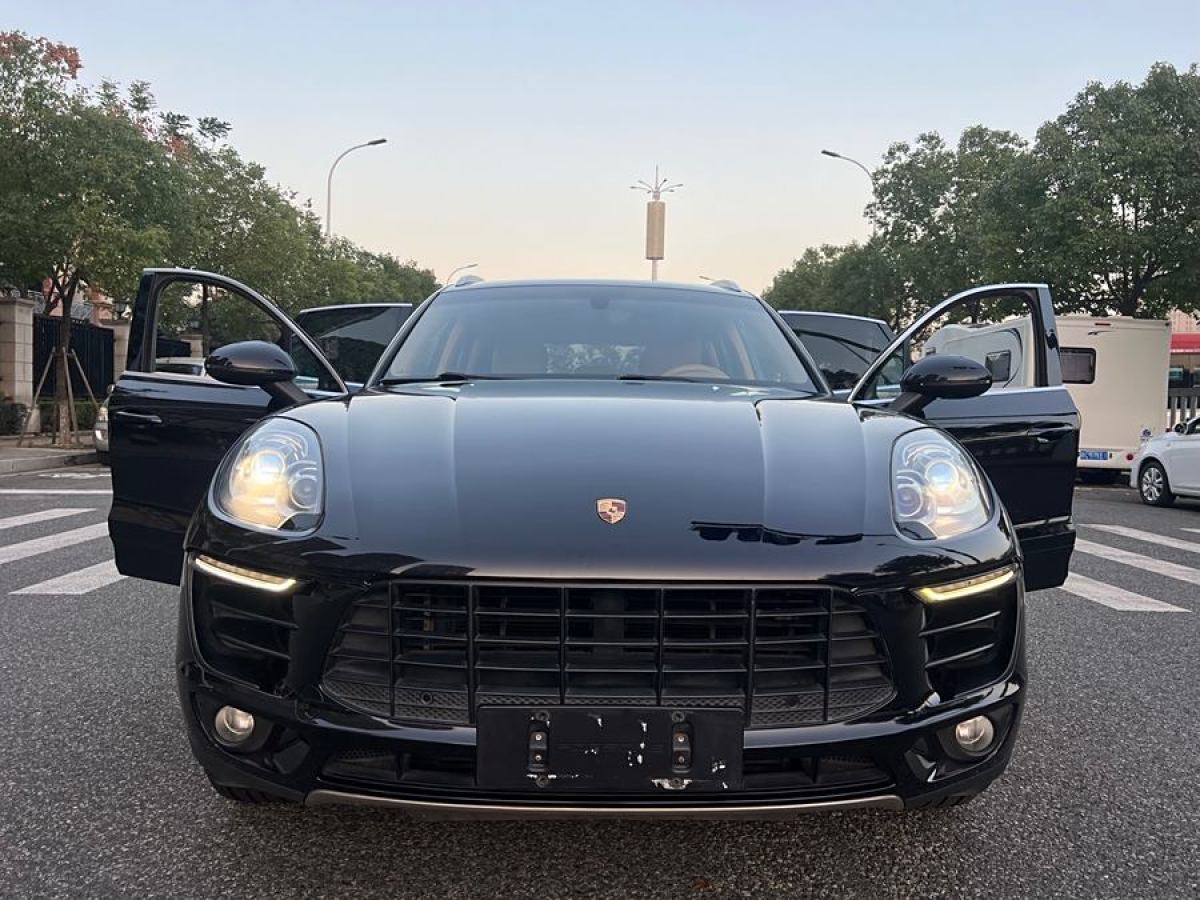 保時(shí)捷 Macan  2014款 Macan 2.0T圖片