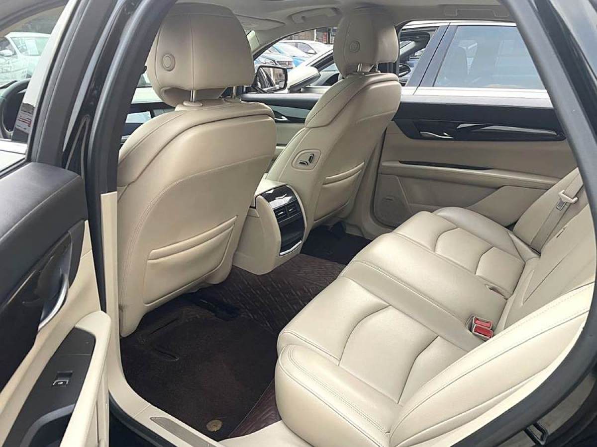 凱迪拉克 CT6  2016款 28T 豪華型圖片