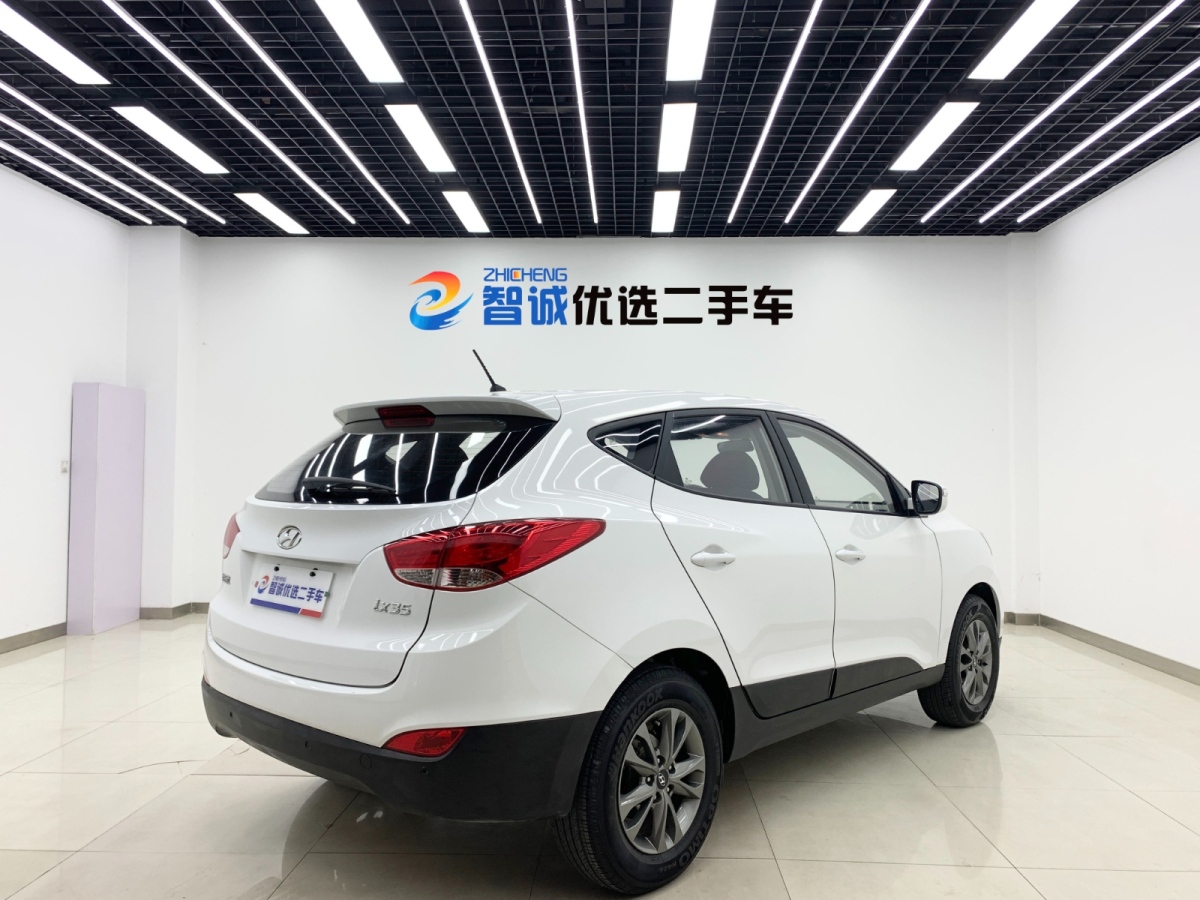 2015年6月現(xiàn)代 ix35  2015款 2.0L 自動兩驅(qū)舒適型 國IV