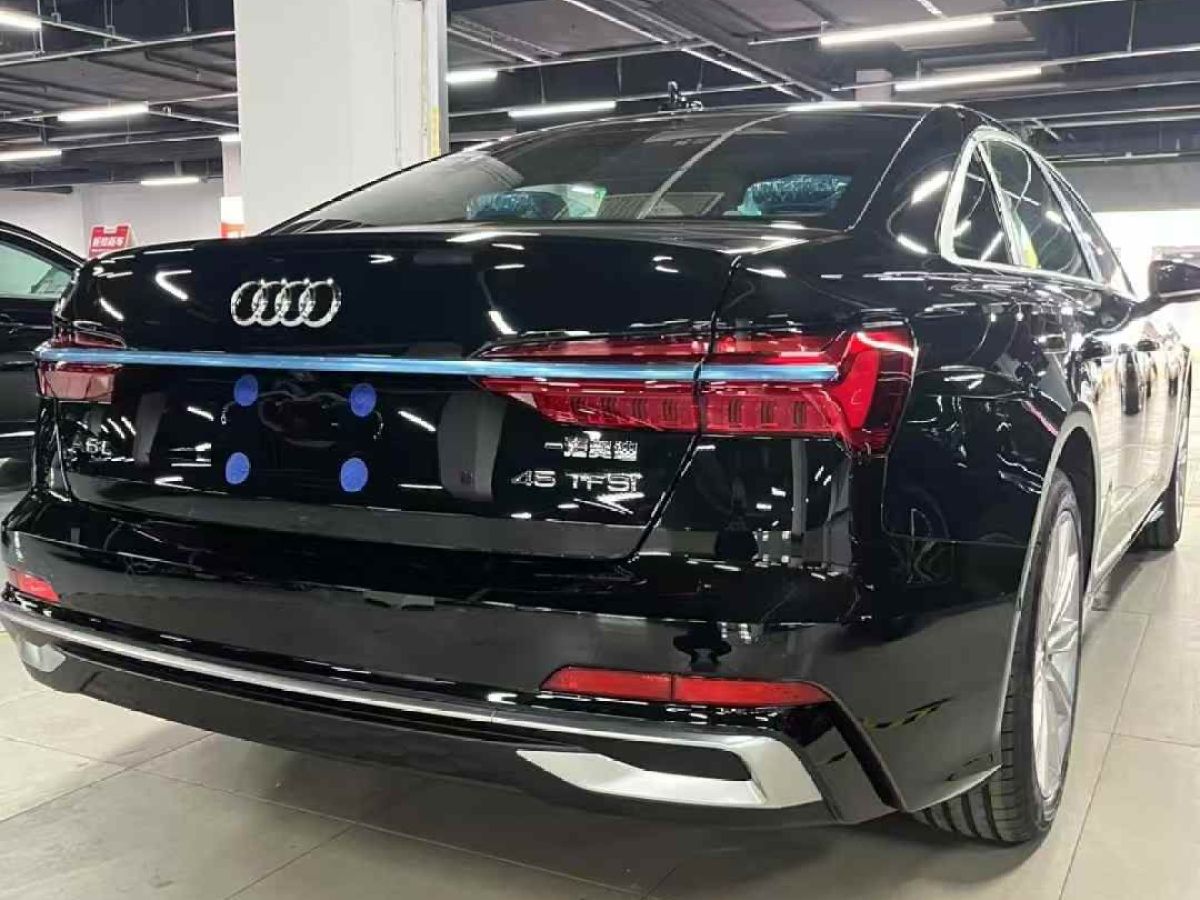 奧迪 奧迪A6L  2025款 40 TFSI 豪華動感型圖片