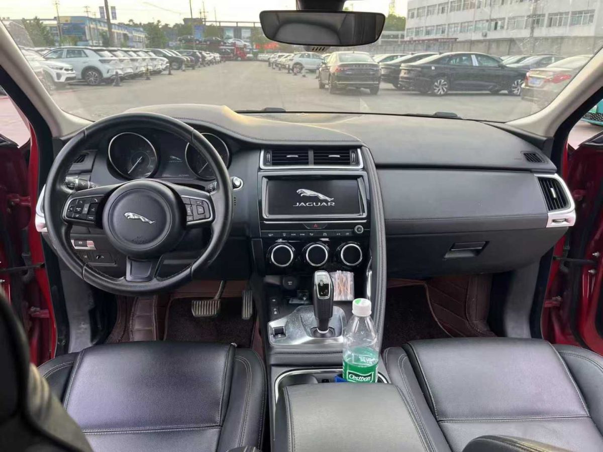 捷豹 XE  2019款 2.0T 300PS 四驅(qū)Landmark Edition圖片