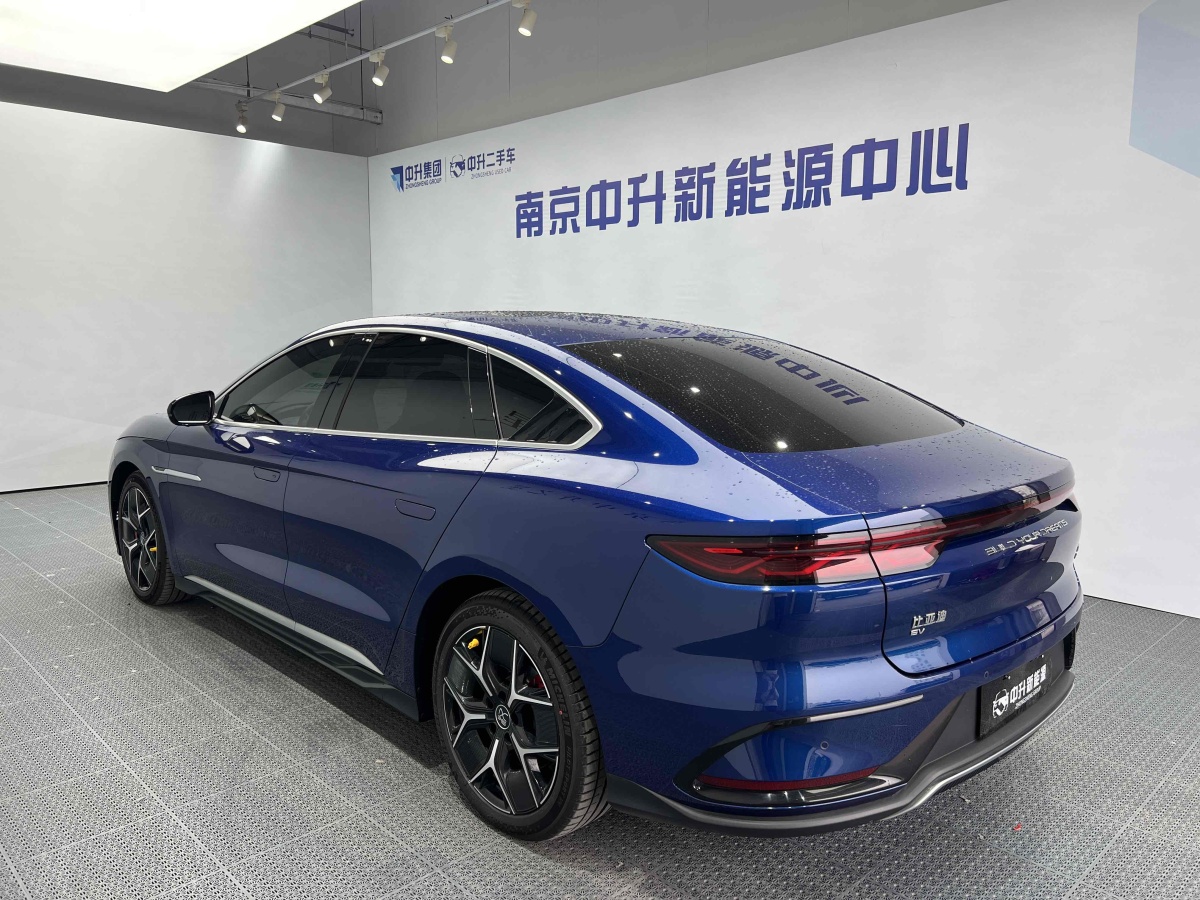 比亞迪 漢  2022款 EV 創(chuàng)世版 715KM前驅(qū)尊榮型圖片