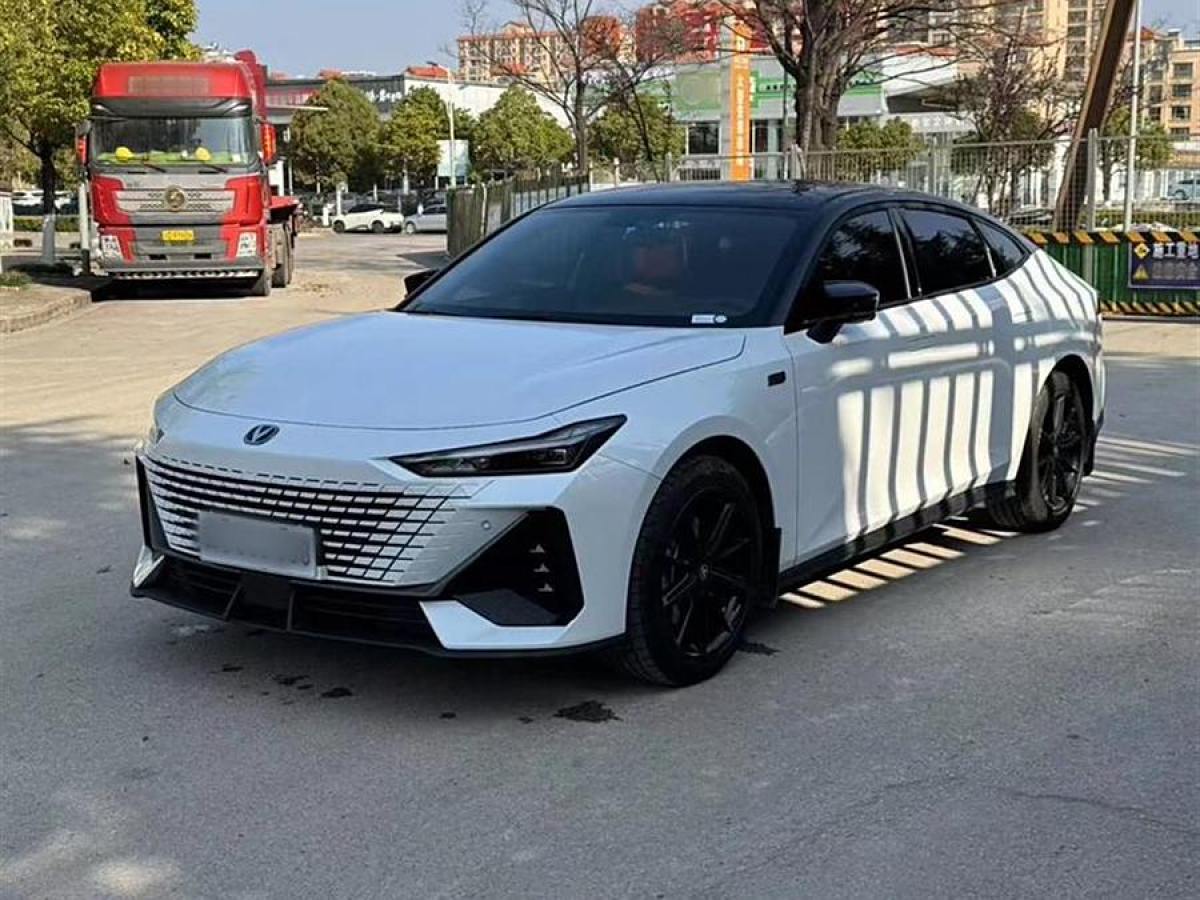 長(zhǎng)安 長(zhǎng)安UNI-V 智電iDD  2023款 智電iDD 1.5T 113km智趣型圖片