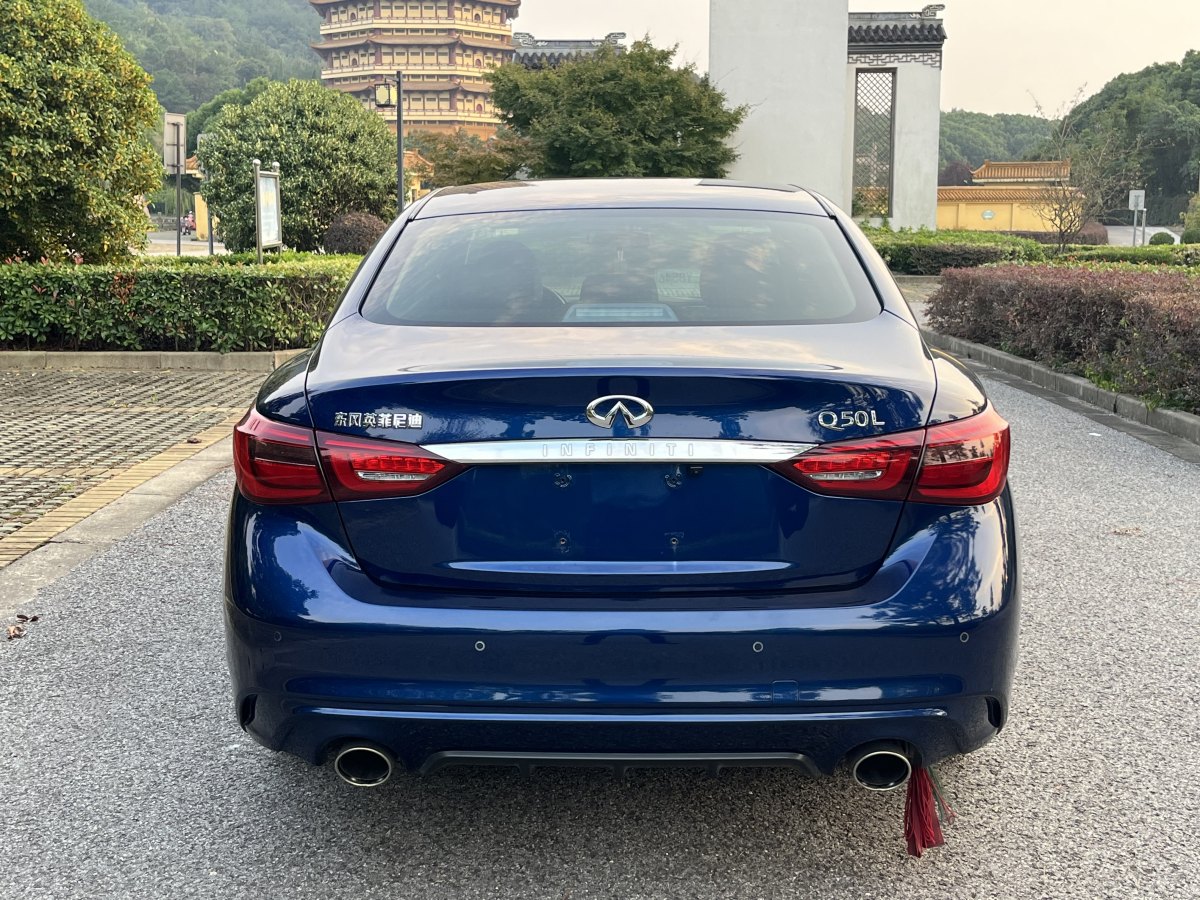 英菲尼迪 Q50L  2021款 2.0T 舒適版圖片