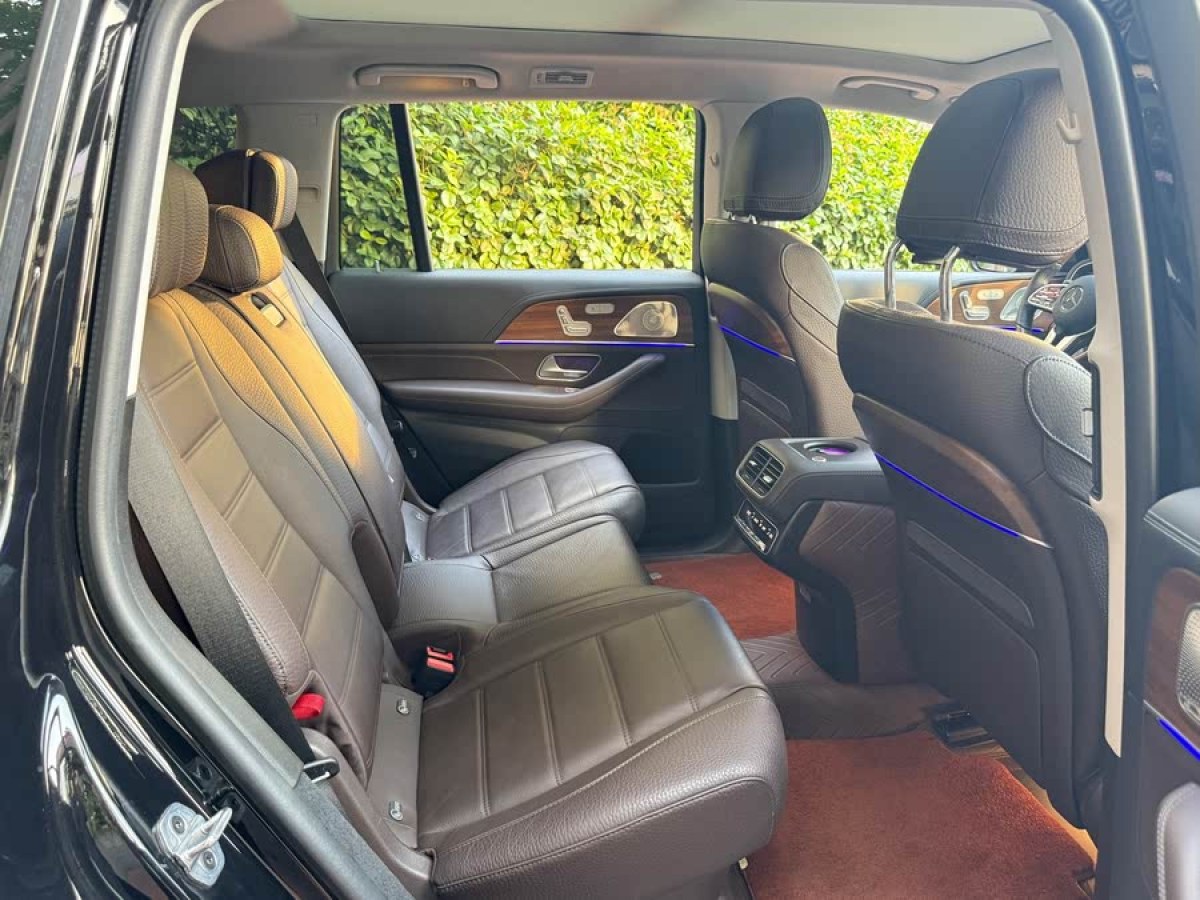 奔馳 奔馳GLS  2022款 改款二 GLS 450 4MATIC 豪華型圖片
