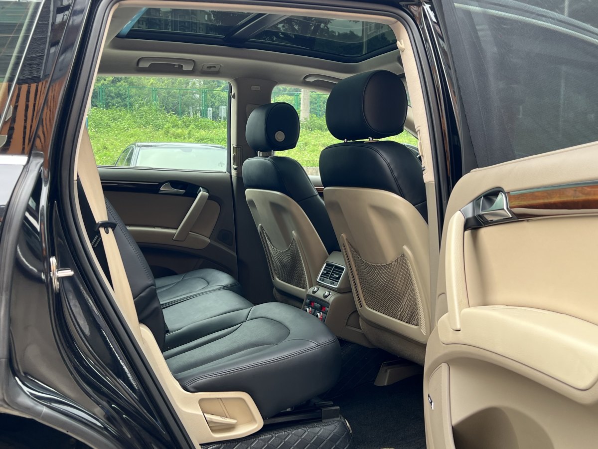 奧迪 奧迪Q7  2011款 3.0 TFSI 技術(shù)型(245kW)圖片
