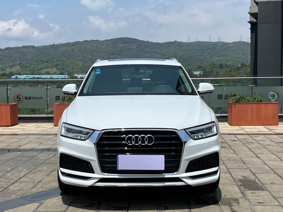 奧迪 奧迪Q3  2018款 30周年年型 35 TFSI quattro 全時四驅(qū)運動型圖片