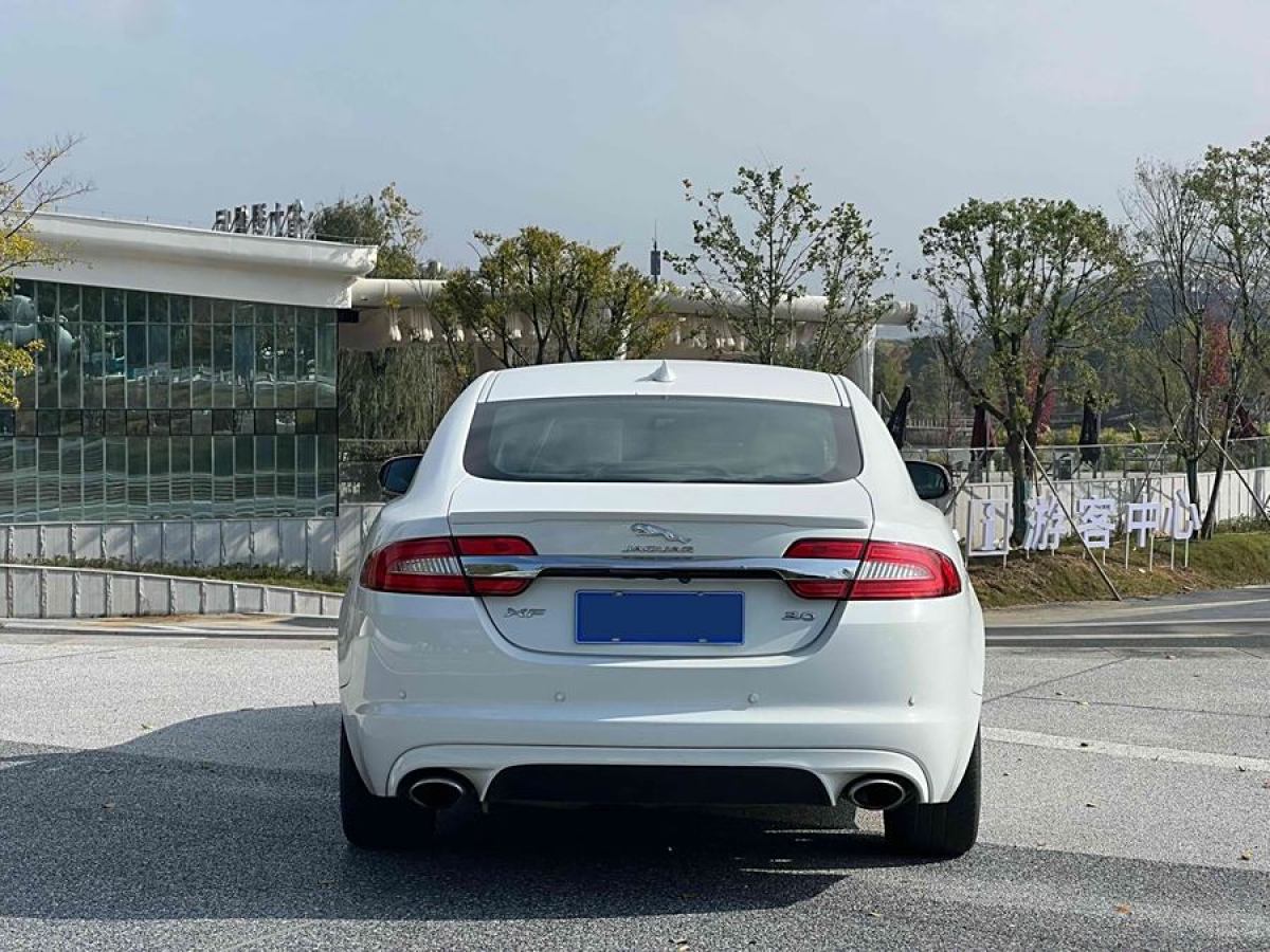 捷豹 XF  2015款 XF 3.0 SC R-Sport 豪華版圖片