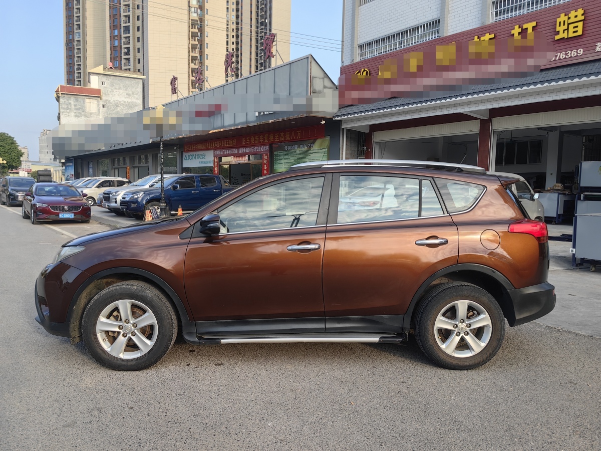 豐田 RAV4  2018款 榮放 2.0L CVT四驅(qū)新銳版圖片