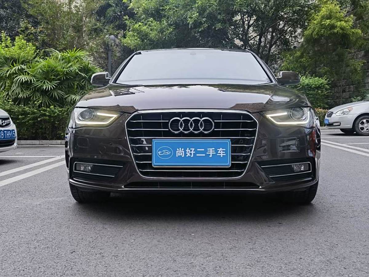 2016年1月奧迪 奧迪A4L  2016款 35 TFSI 典藏版 自動(dòng)標(biāo)準(zhǔn)型