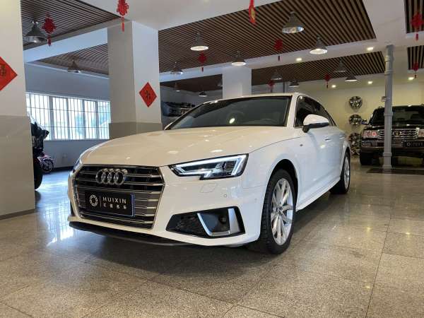 奥迪 奥迪A4L  2020款 40 TFSI 时尚致雅型