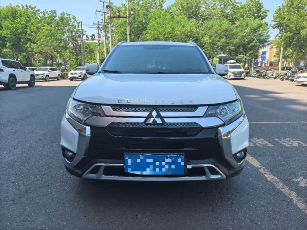 三菱 歐藍德  2019款 2.0L 兩驅(qū)暢享版 5座 國VI圖片