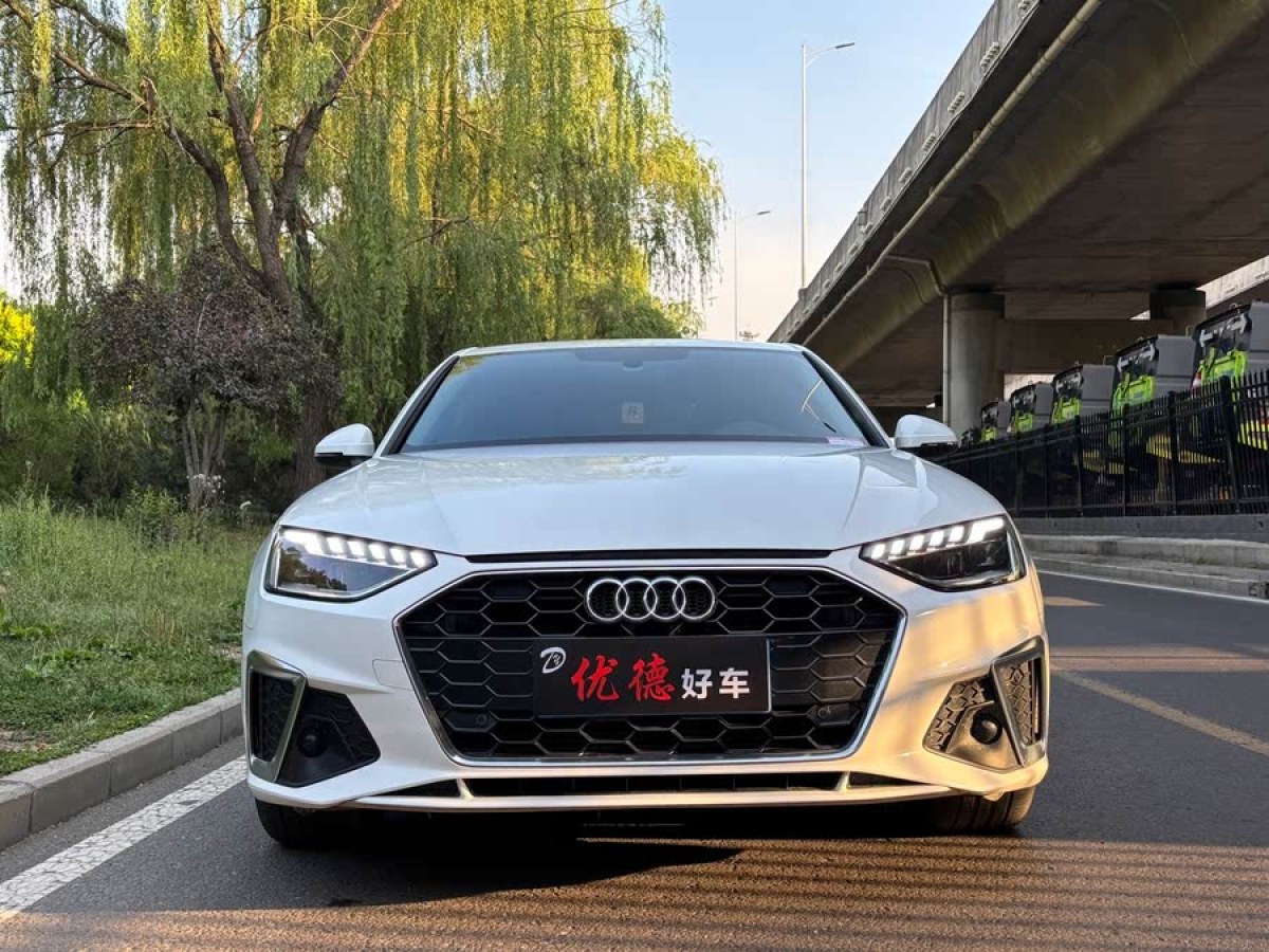 奧迪 奧迪A4L  2020款 40 TFSI 豪華動感型圖片