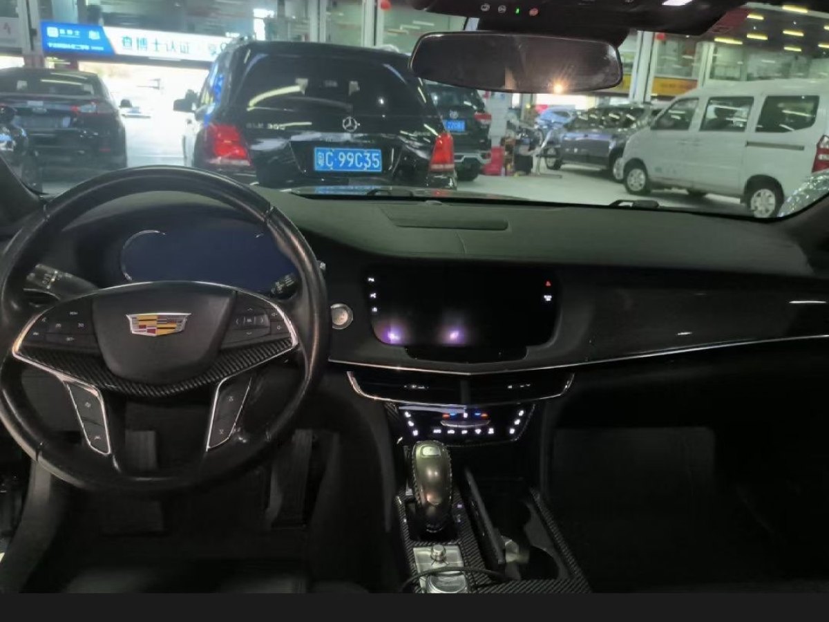 凱迪拉克 CT6  2020款 改款 28T 領(lǐng)先運(yùn)動(dòng)型圖片