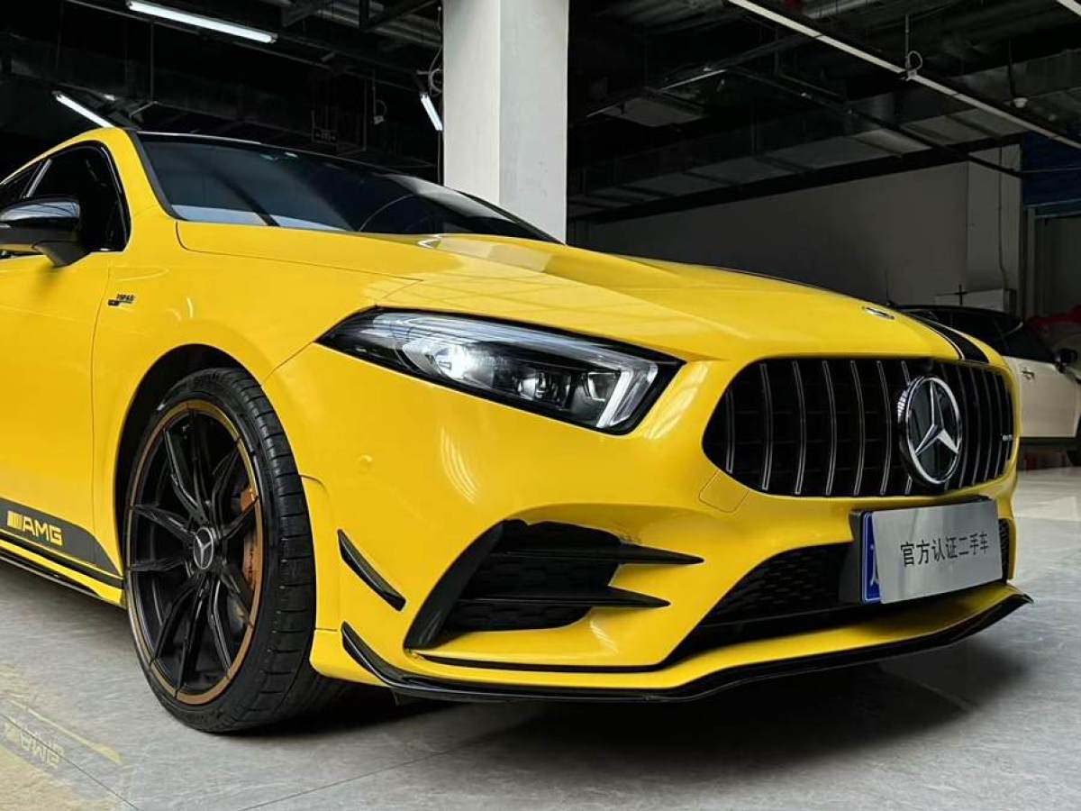 奔馳 奔馳A級AMG  2022款 AMG A 35 L 4MATIC 熾夜特別版圖片