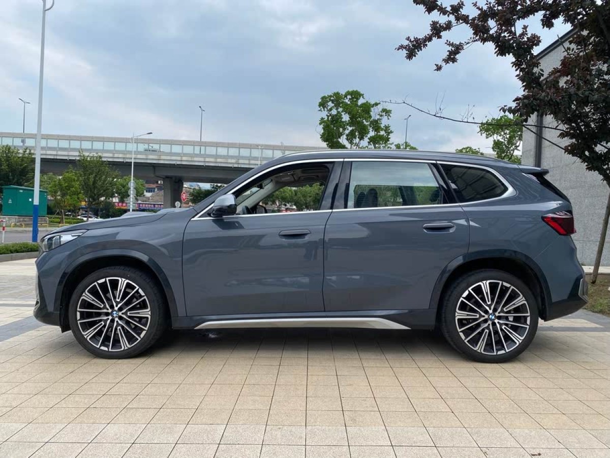 寶馬 寶馬X1  2023款 xDrive25Li X設(shè)計(jì)套裝圖片