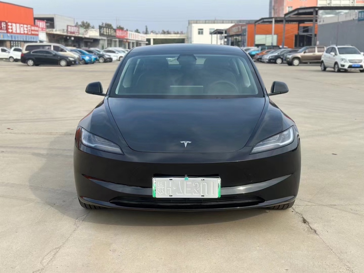 特斯拉 Model 3  2023款 后輪驅(qū)動版圖片