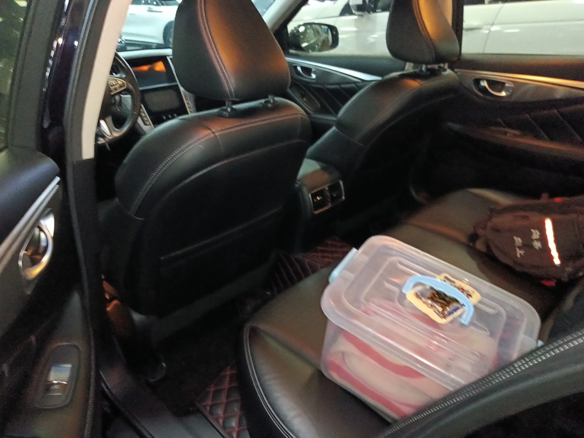 英菲尼迪 Q50  2014款 3.7L 豪華運動版圖片