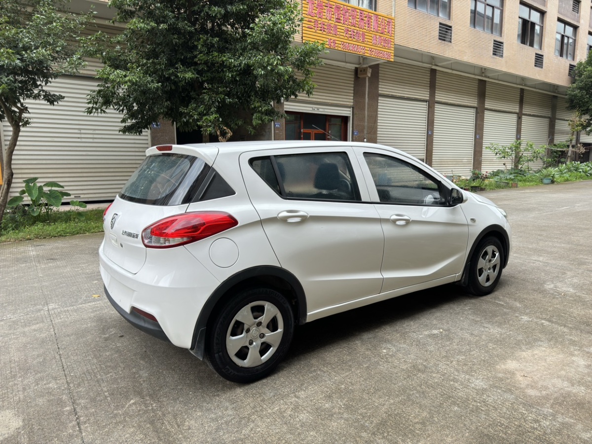 寶駿 310  2016款 1.2L 手動(dòng)舒適型圖片