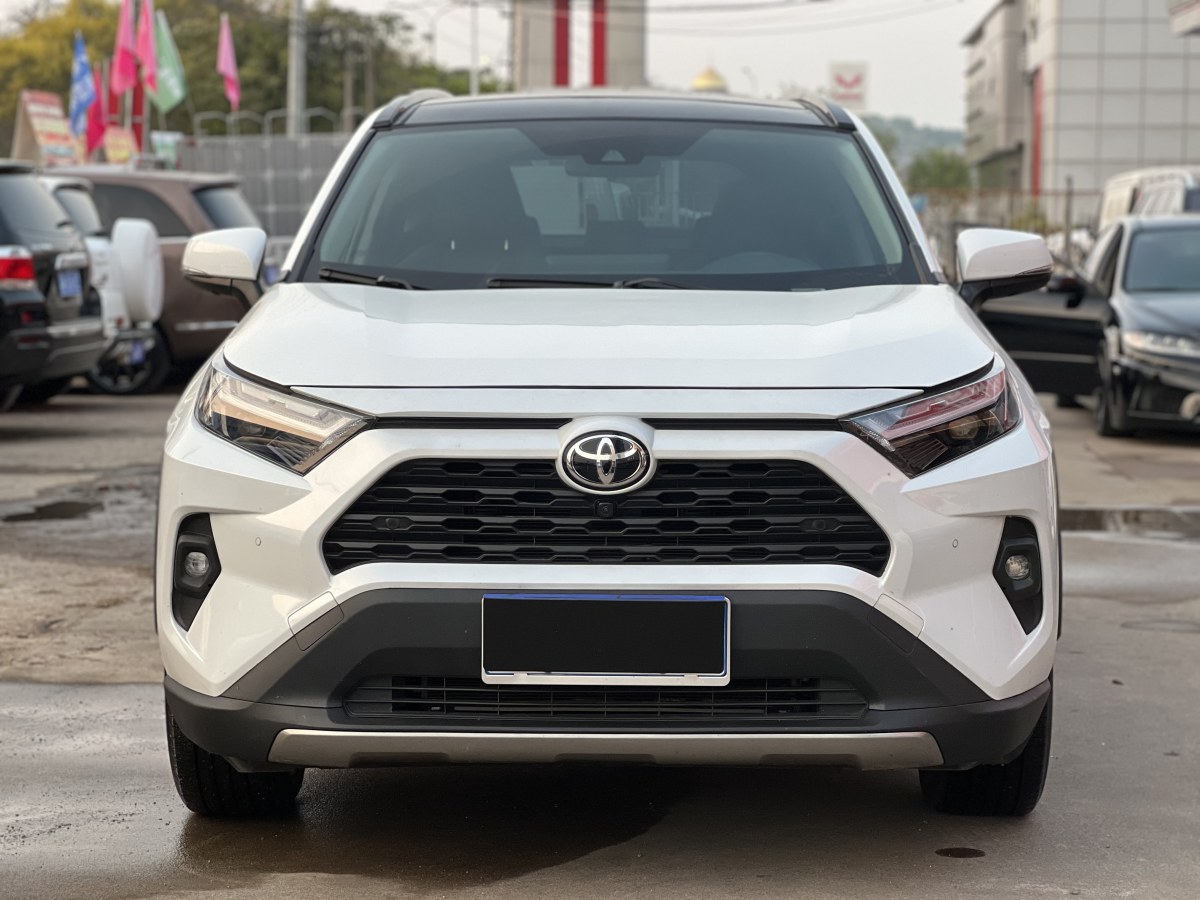 2023年11月豐田 RAV4  2018款 榮放 2.0L CVT兩驅(qū)風(fēng)尚版