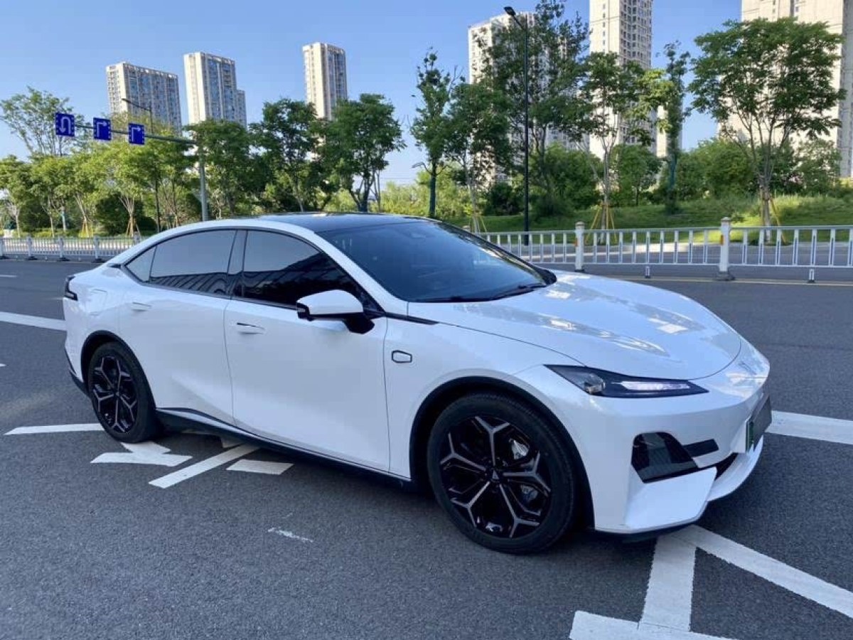 深藍 深藍SL03  2022款 1.5L 1200增程版圖片