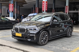 宝马X5 宝马 改款 xDrive 30Li 尊享型M运动套装