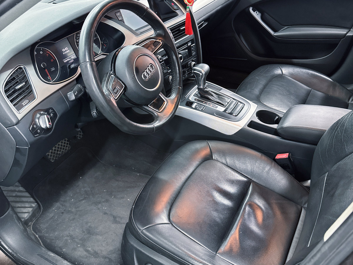 奧迪 奧迪A4L  2015款 35 TFSI 自動標準型圖片
