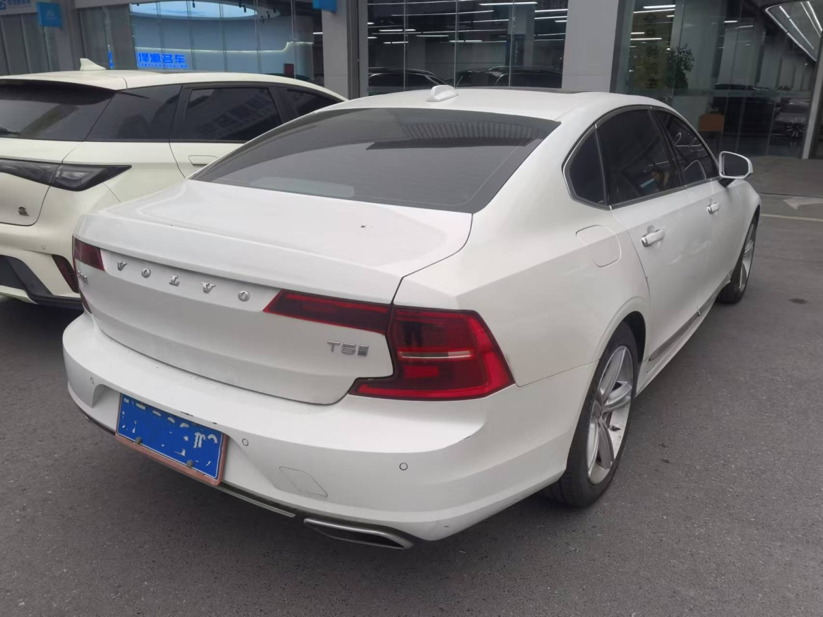 沃爾沃 S90  2018款 T5 智遠(yuǎn)版圖片