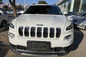 自由光 Jeep 2.4L 優(yōu)越版