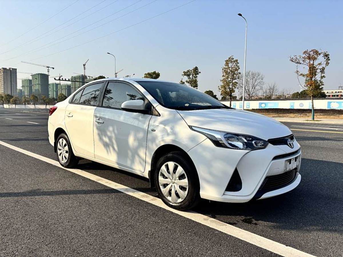 豐田 YARiS L 致享  2020款 1.5L CVT領(lǐng)先版圖片