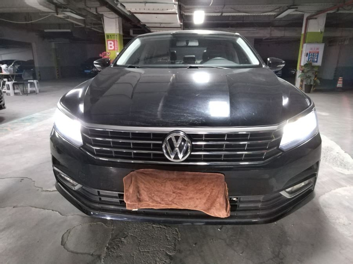 大眾 帕薩特  2015款 1.8TSI 自動尊榮版圖片