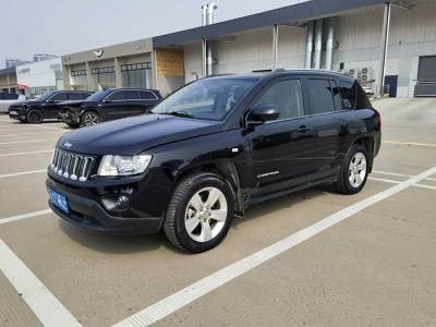 2012年8月 Jeep 指南者(進口) 2.4L 四驅(qū)運動版圖片