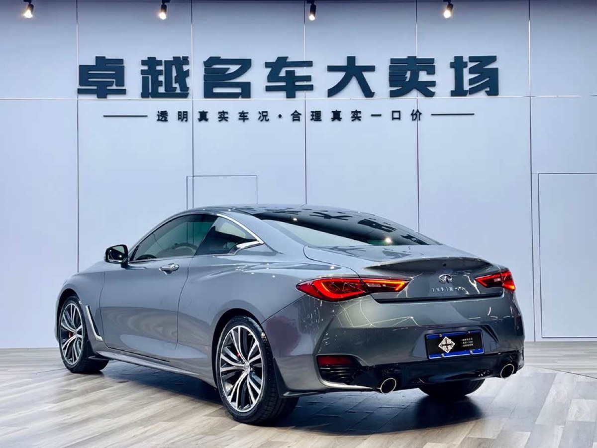 英菲尼迪 Q60  2019款 2.0T 豪華版圖片