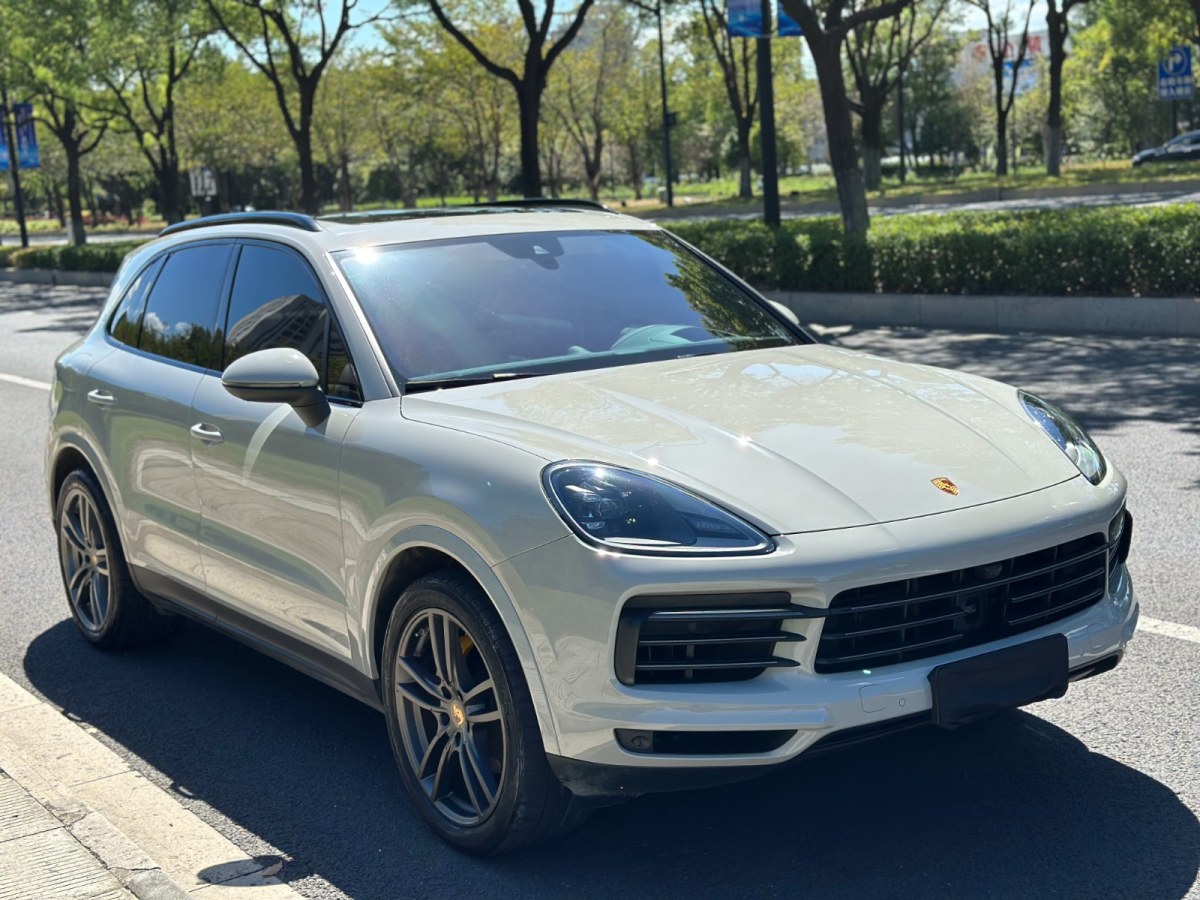 2023年2月保時(shí)捷 Cayenne  2023款 Cayenne 3.0T 鉑金版