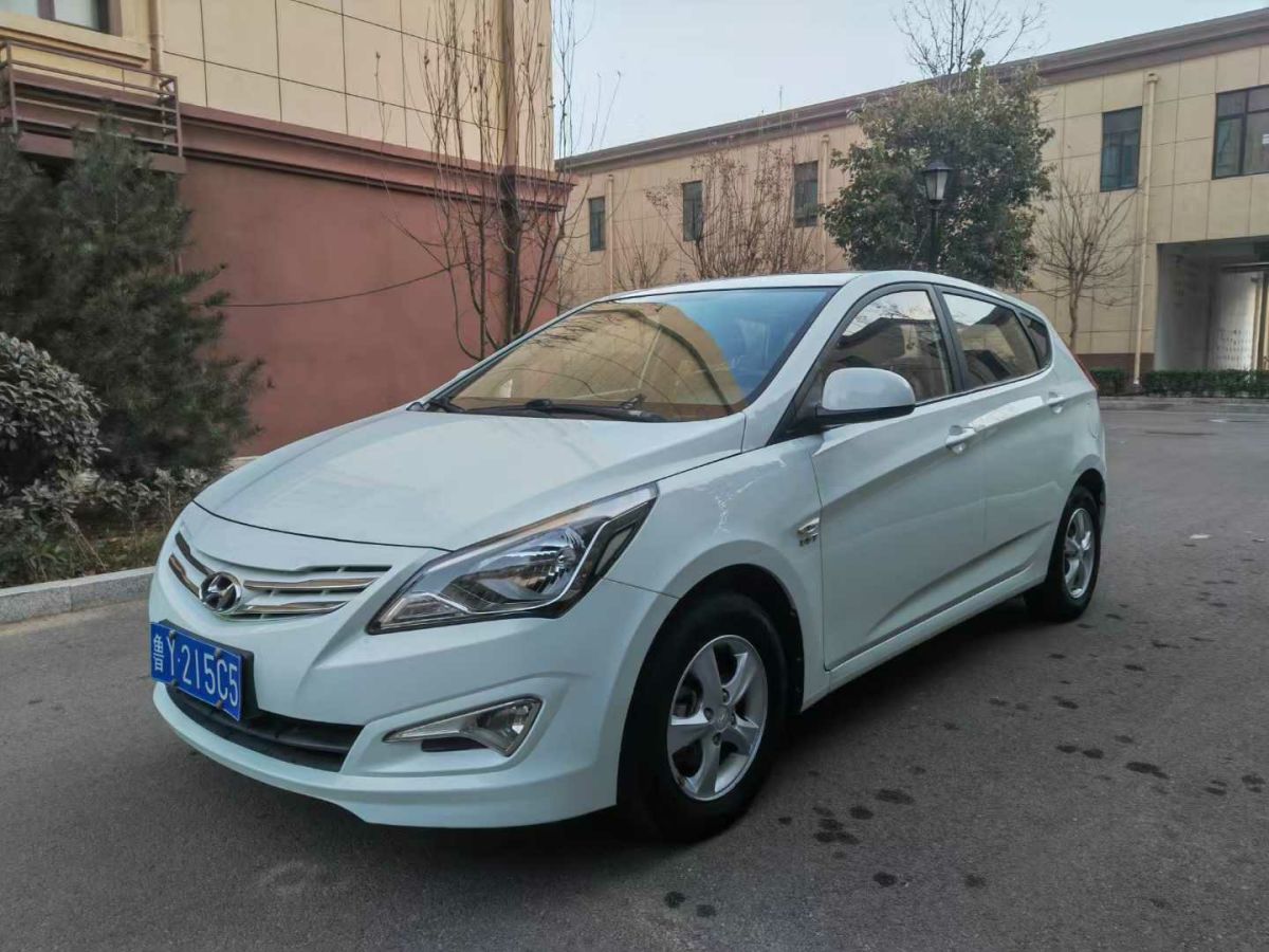 現(xiàn)代 悅動  2016款 1.6L 手動家悅天窗版圖片