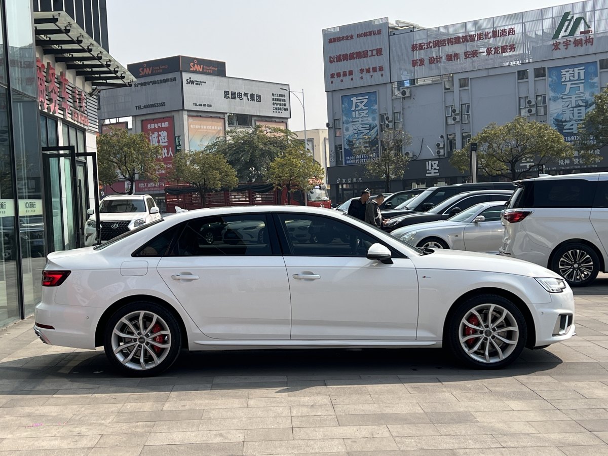 奧迪 奧迪A4L  2019款 40 TFSI 時(shí)尚型 國(guó)VI圖片