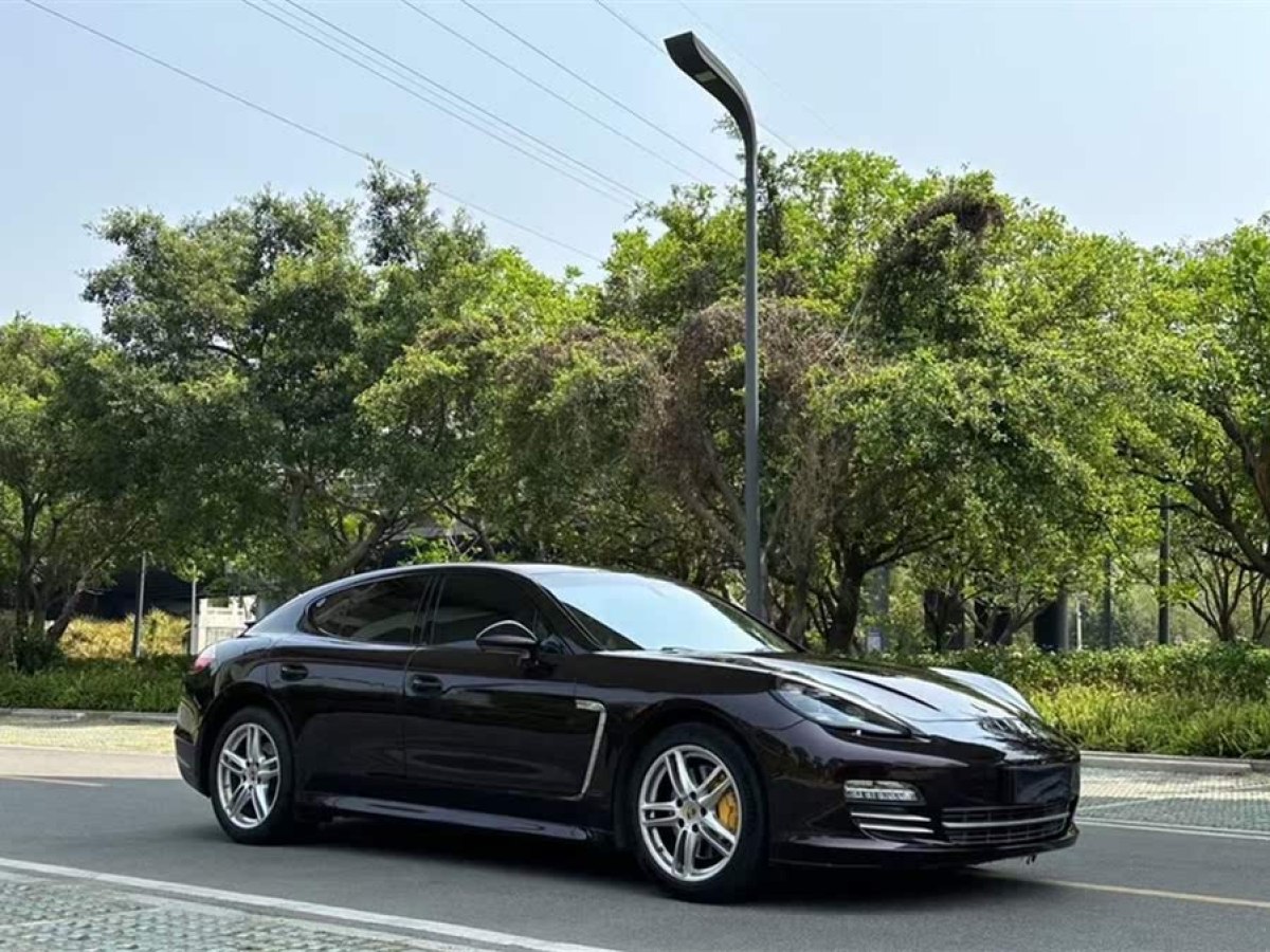 保時(shí)捷 Panamera  2013款 Panamera 4 Platinum Edition 3.6L圖片
