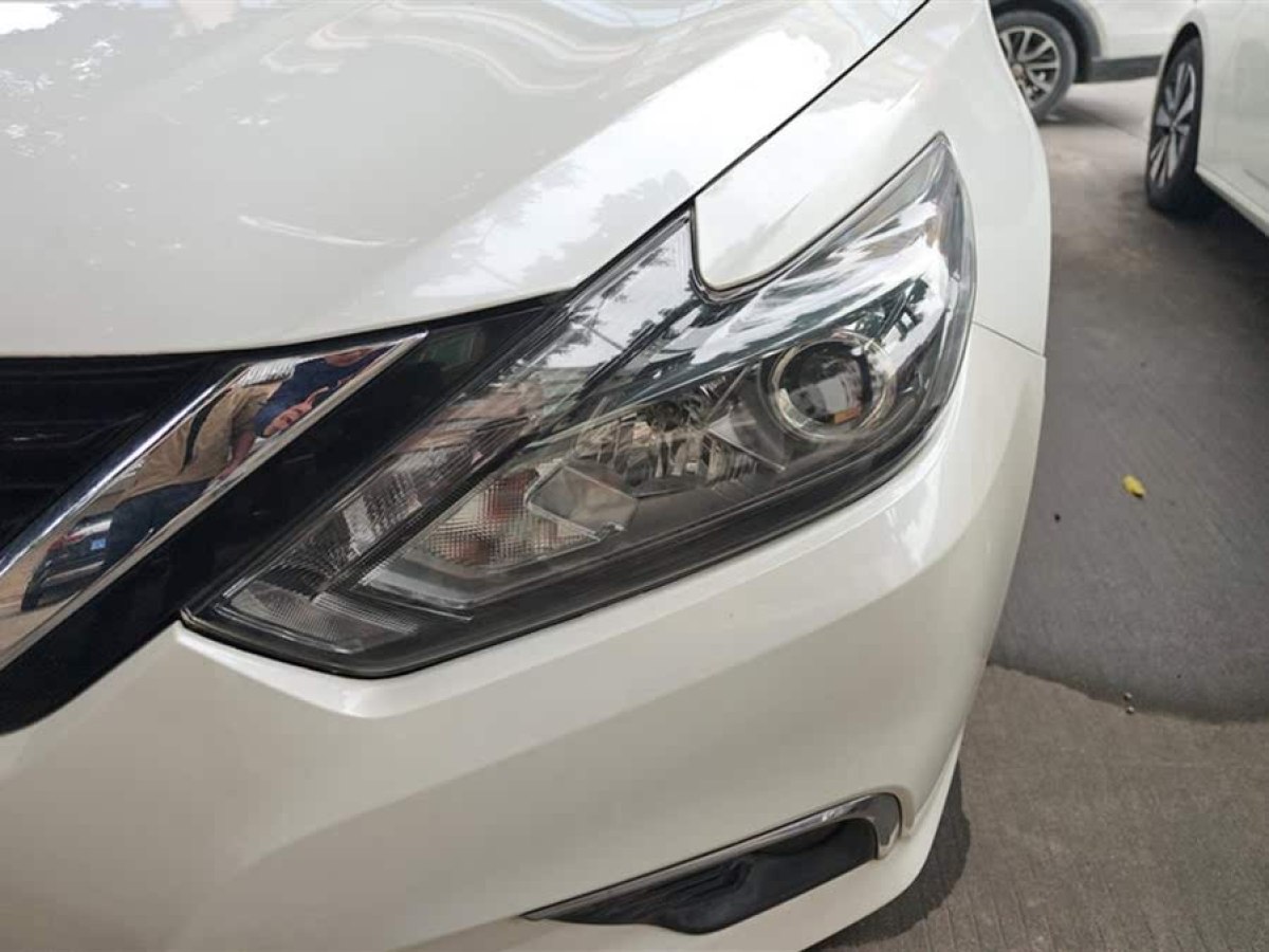 日產(chǎn) 天籟  2016款 改款 2.0L XL舒適版圖片
