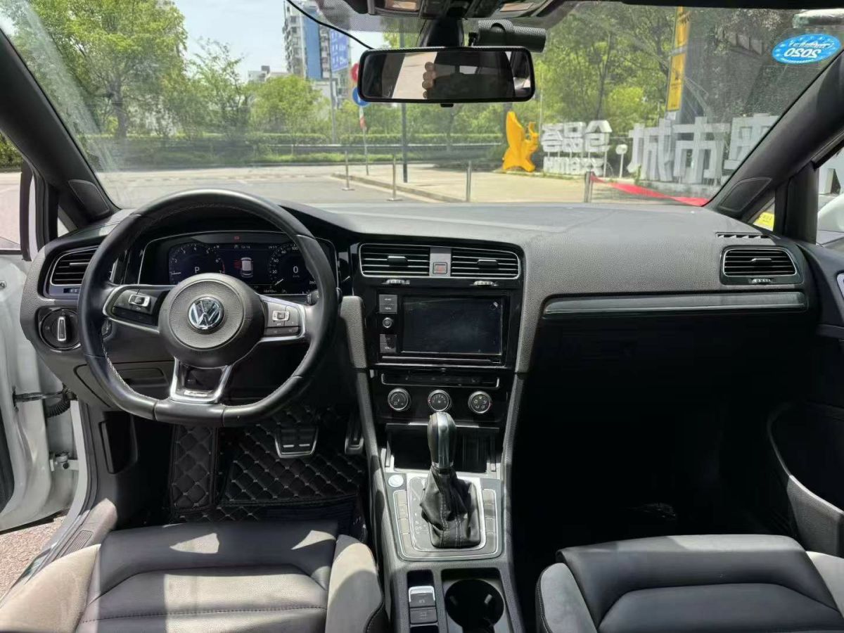 大眾 高爾夫  2019款  200TSI DSG舒適型 國(guó)VI圖片