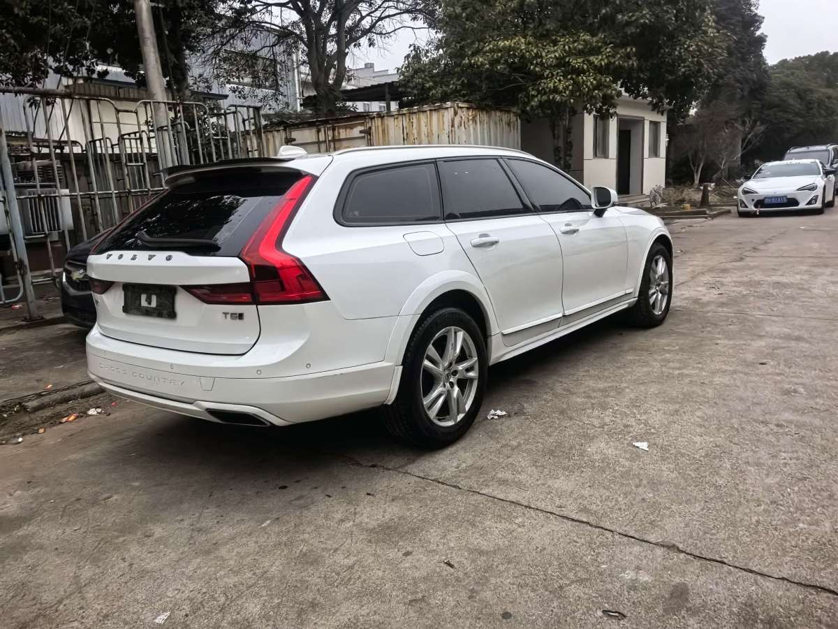 沃爾沃 V90  2019款  Cross Country T5 AWD 智遠(yuǎn)版 國(guó)VI圖片