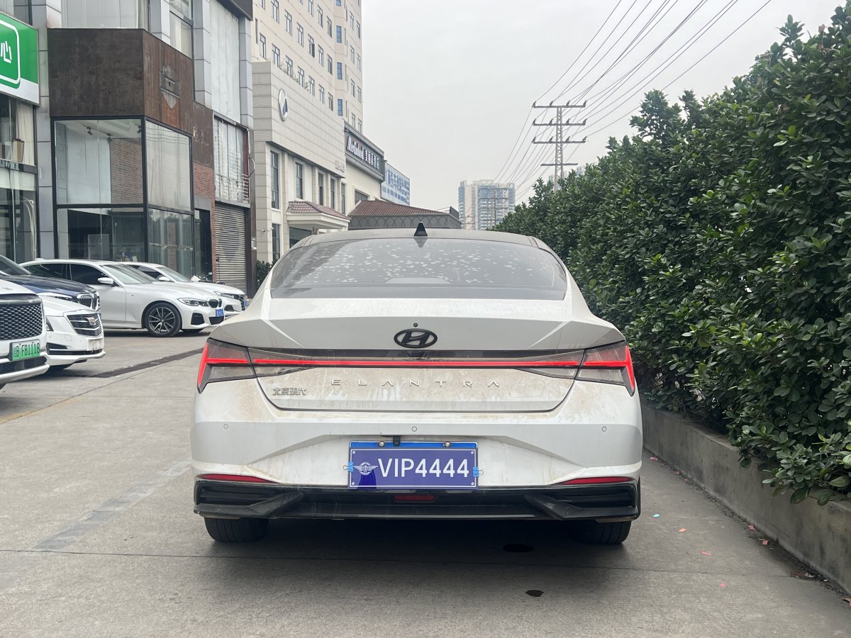 現(xiàn)代 伊蘭特  2023款 240TGDi DCT N Line LUX尊貴版圖片