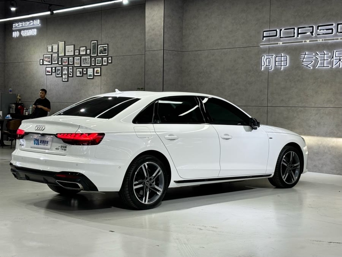 奧迪 奧迪A4L  2022款 40 TFSI 豪華動感型圖片