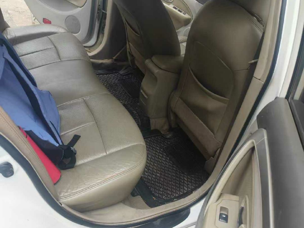 日產(chǎn) 軒逸  2014款 1.6XV CVT尊享版圖片